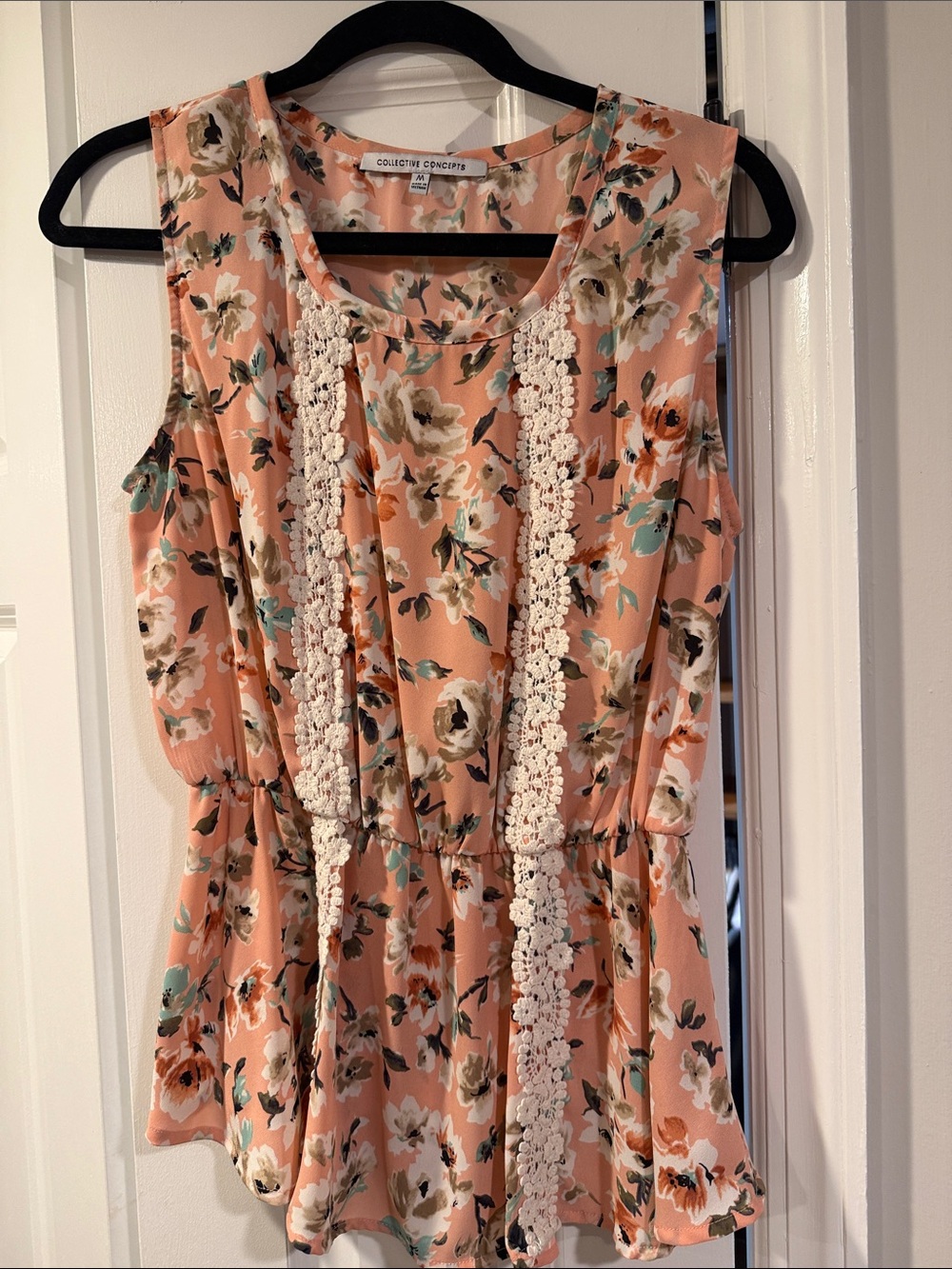 Collective Concepts Peach Floral Lace-Trim Tank